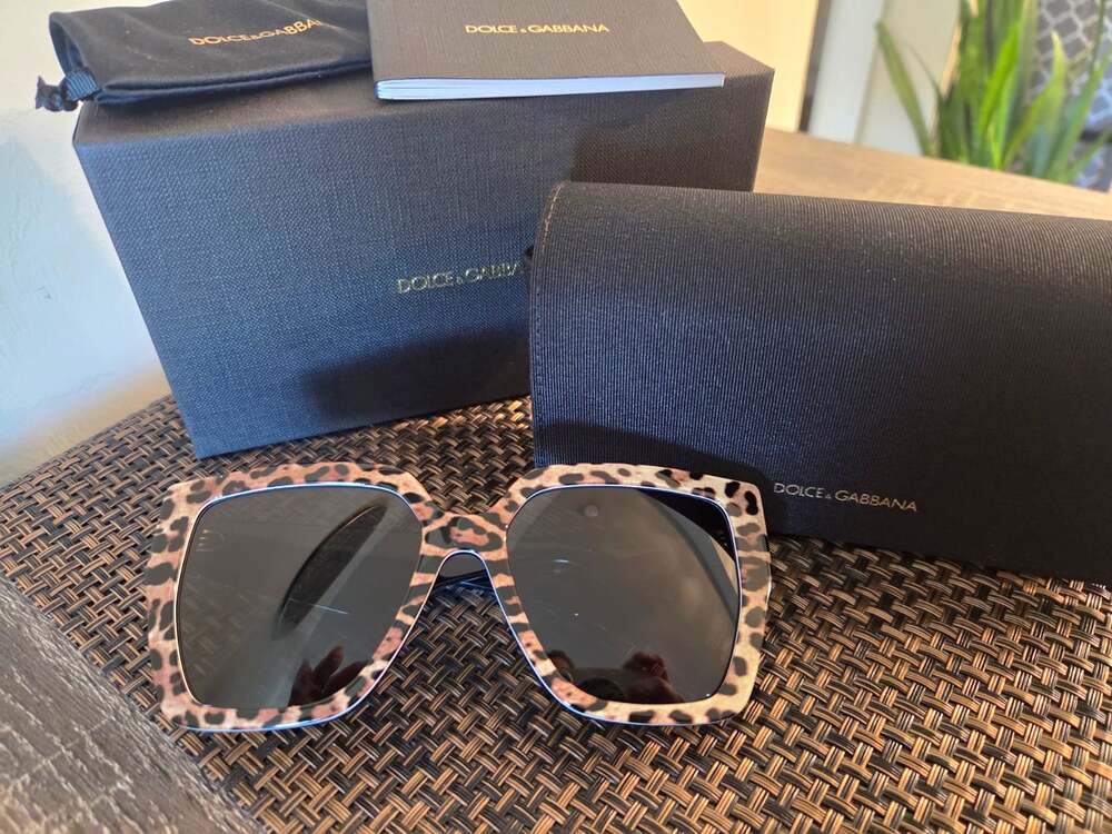 AUTHENTIC Dolce & Gabbana DG4438 Womenโs Oversized Animal Print Sunglasses
